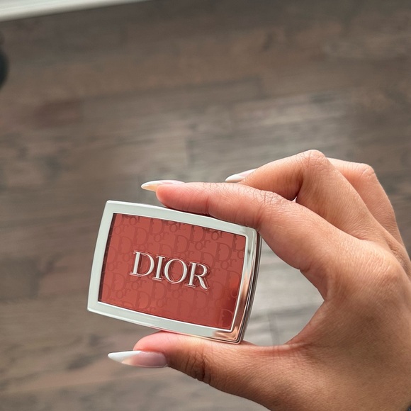 Dior Other - Dior Rosy Glow Blush in Rosewood